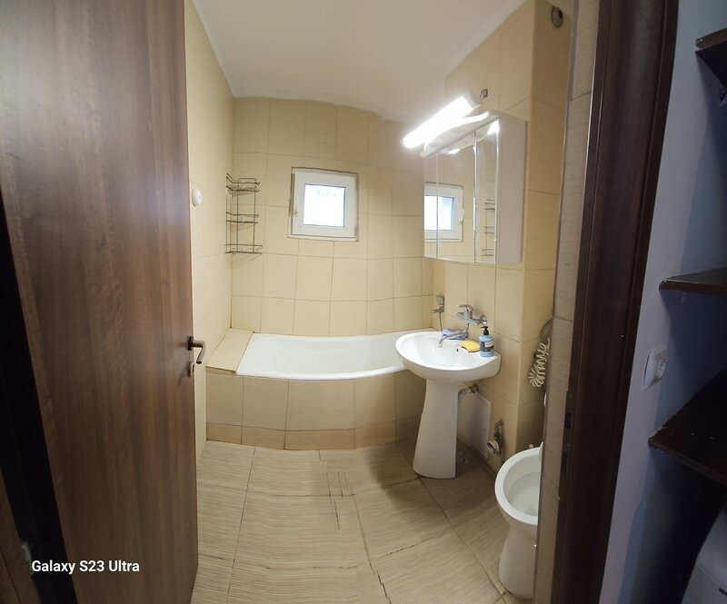 Titan, Metrou 1 Decembrie 1918,