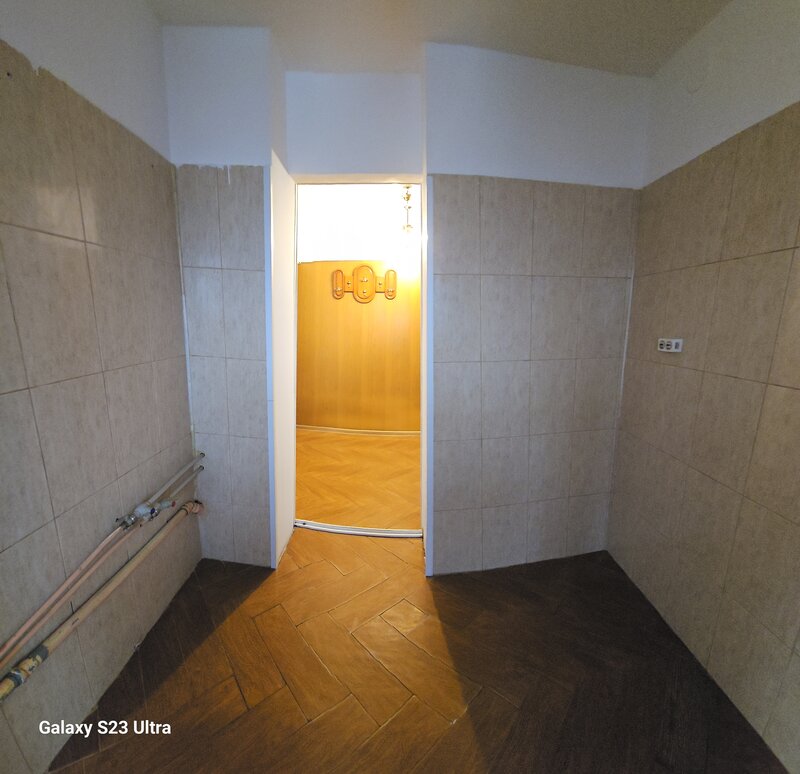 Titan, Metrou 1 Decembrie 1918,